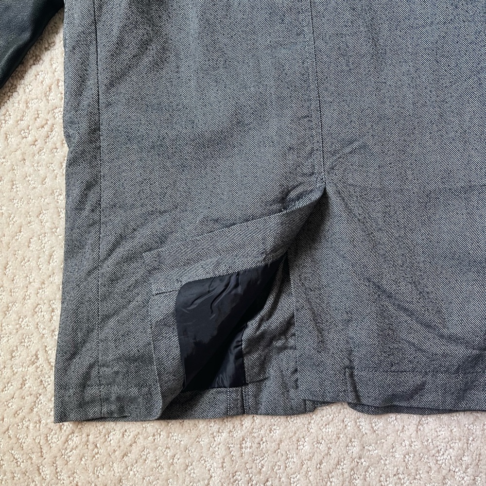 Guess Jacket - Picture 12 of 14
